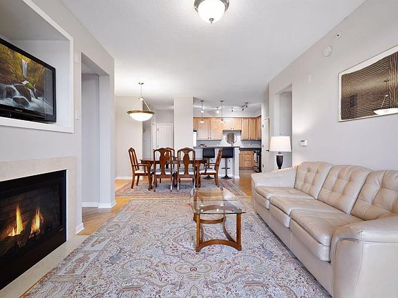3rd image of 532 E Grant St #2307