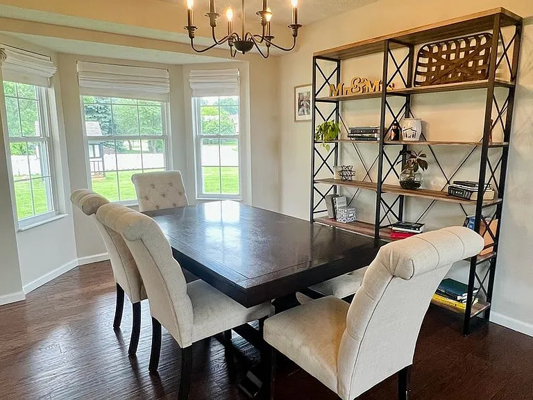 2737 Barnhill Ct — Photo 34