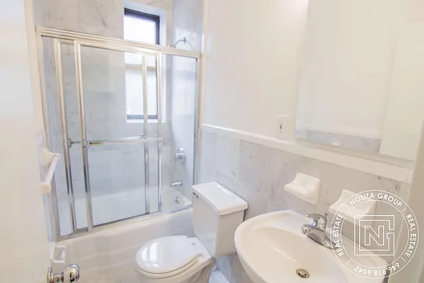 Rented by Nolita Group | media 42