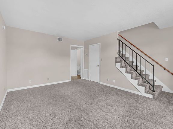 4th image of 381 Peabody Dr APT 3
