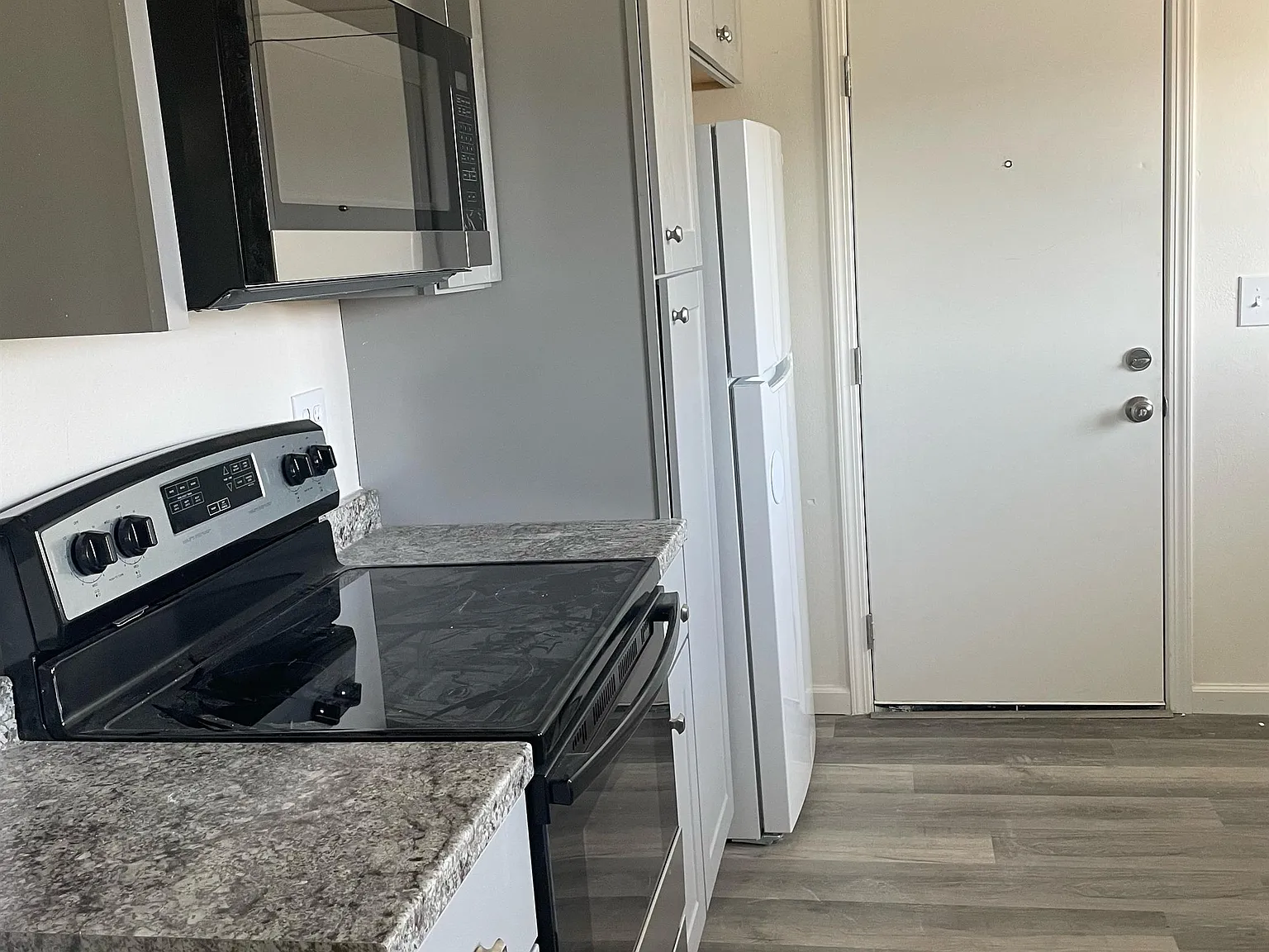 1021 J Street — Photo 4