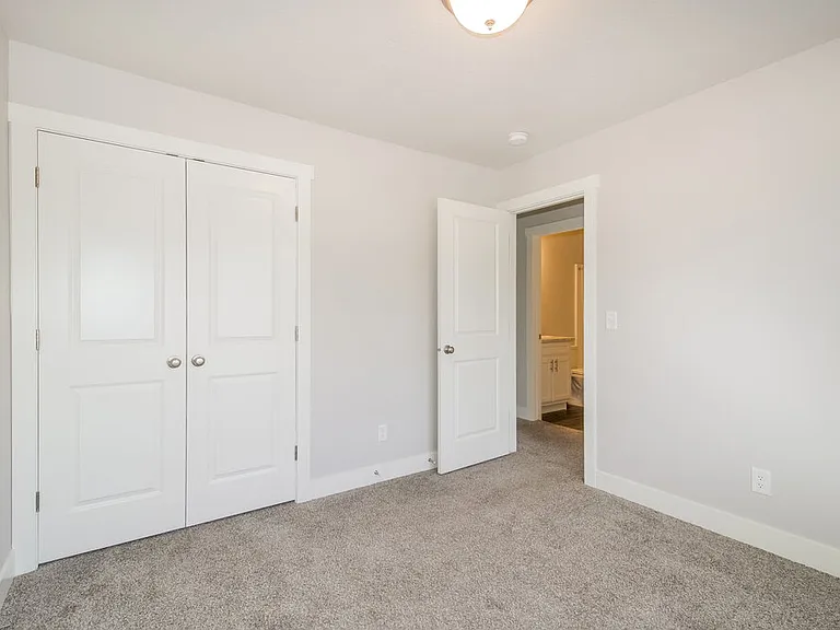 4621 S West Park Dr — Photo 9