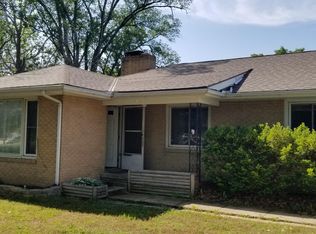 535 NE 43rd St, Topeka, KS 66617