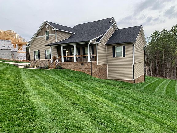 4th image of 315 Banberry Dr