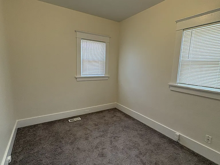 3509 N Josephine St — Photo 12