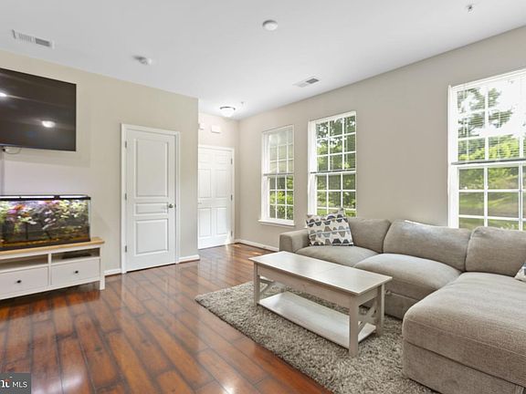 2nd image of 14718 Mason Creek Cir