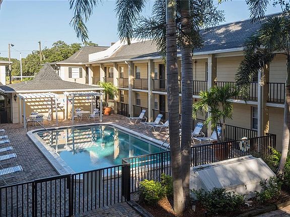 5th image of 5221 Bayshore Blvd APT 53