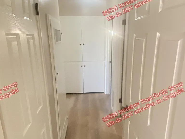 703 E Linfield St — Photo 16