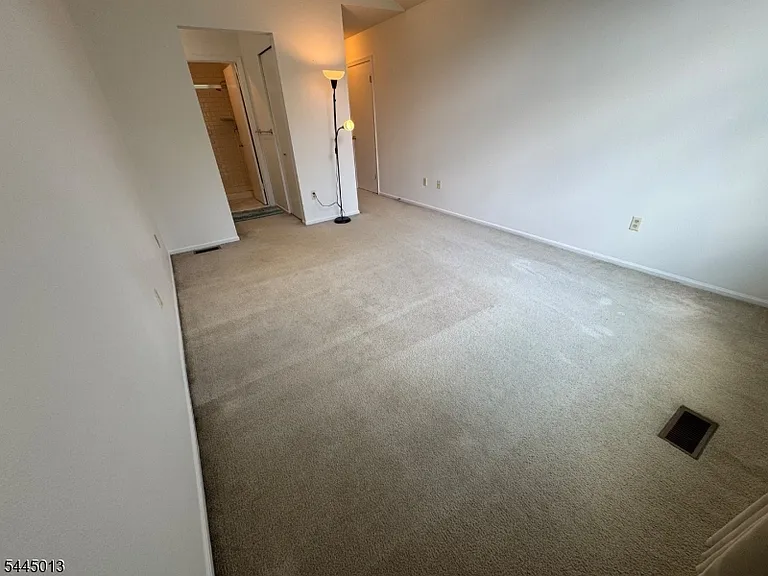 30 Wentworth Road Morris Plns #30 — Photo 14