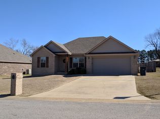 2624 Ridgewood Rd, Searcy, AR 72143
