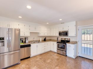 3322 E Gelding Dr, Phoenix, AZ 85032