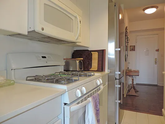 Rented by essential NEW YORK Real Estate | media 29