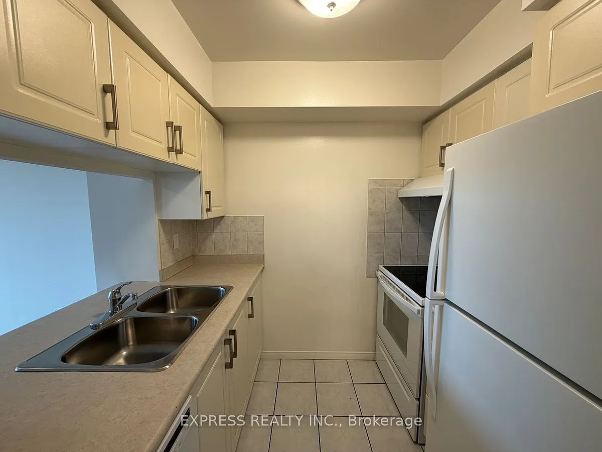 Building Photo - 1 Pemberton Ave #1205