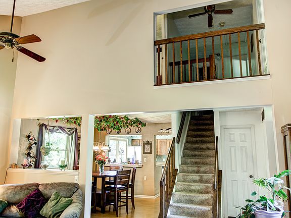4th image of 4110 Locus Bend Dr