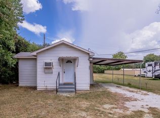 137 Lee Rd, Trinity, TX 75862