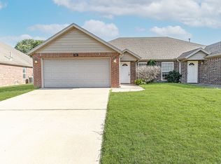 Jones - 261-263 Copper Oaks Dr, Centerton, AR 72719
