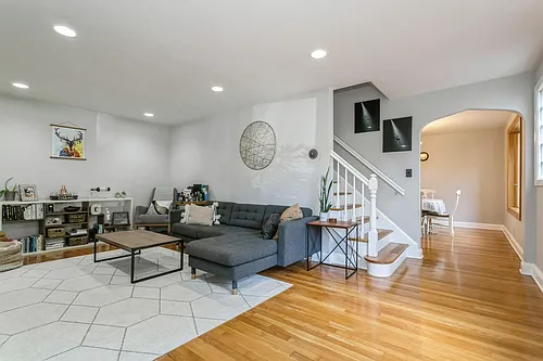 26 Pleasant Ave Photo 1