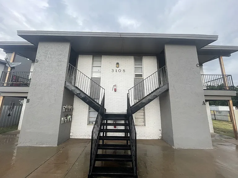 3108 Salisbury Ave #C — Photo 1