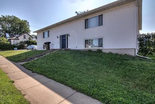 105 E Grand Ave #2 Photo 1