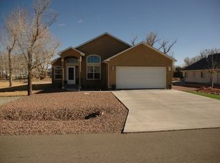 814 Cottonwood Cir, Alamosa, CO 81101