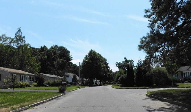 2nd image of 123 Hanson Dr
