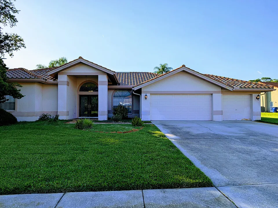 5667 Wellington Ct
