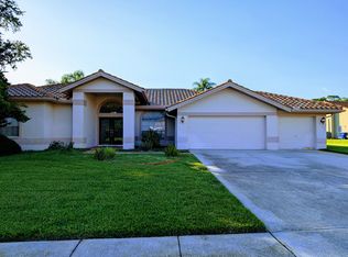 5667 Wellington Ct, Palm Harbor, FL 34685