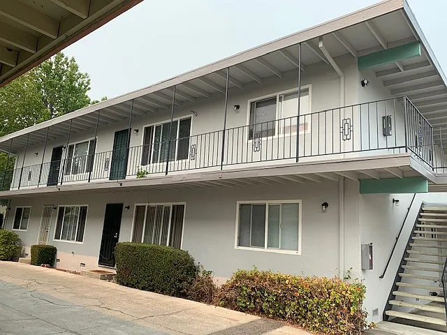 Roewill Dr — Photo 2