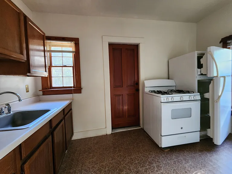 813 SE 2nd Ave #A — Photo 8