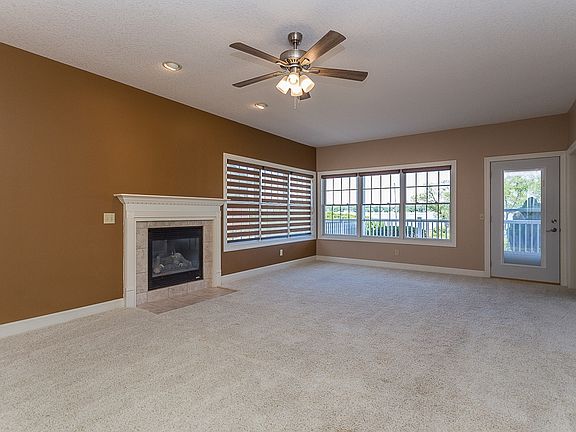 2nd image of 4412 River Dr Unit 101