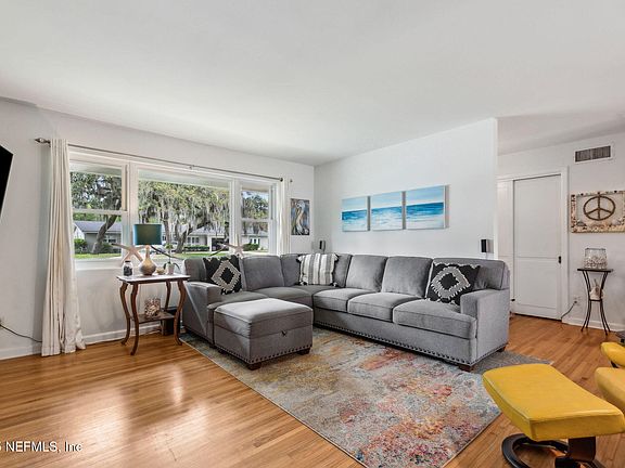 5th image of 3639 DARNALL Place