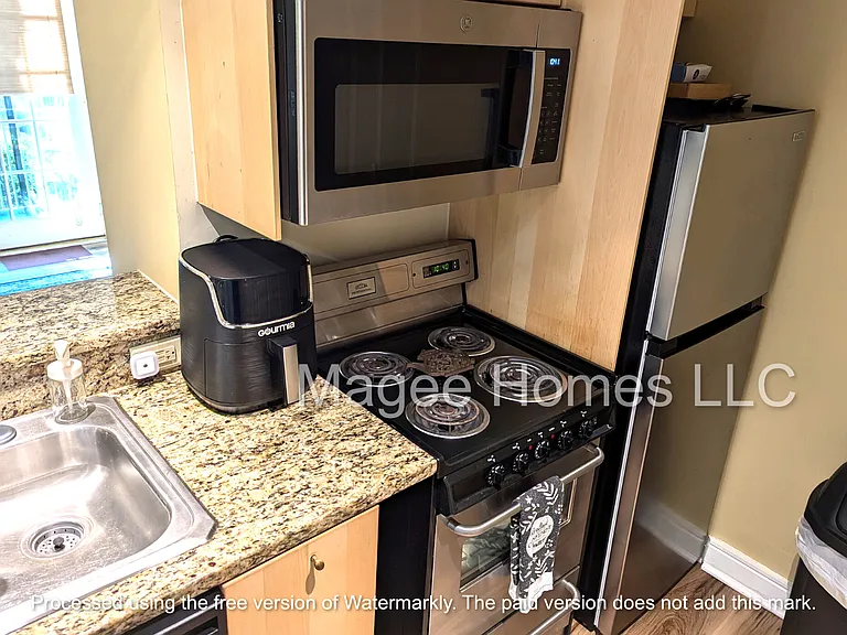 37 Hiawassee St #W201 — Photo 9