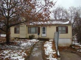 10608 E 71st Ter, Raytown, MO 64133