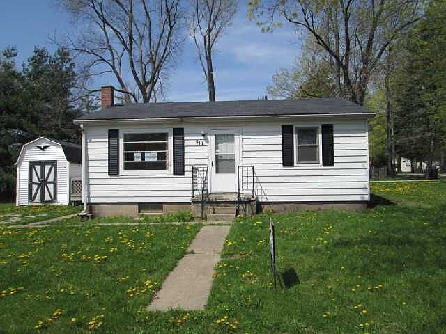 1st image of 611 Hughes St