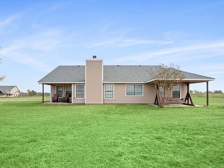 8600 Five Wells Rd — Photo 13