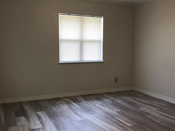 2nd image of 307 W Fillmore Ave