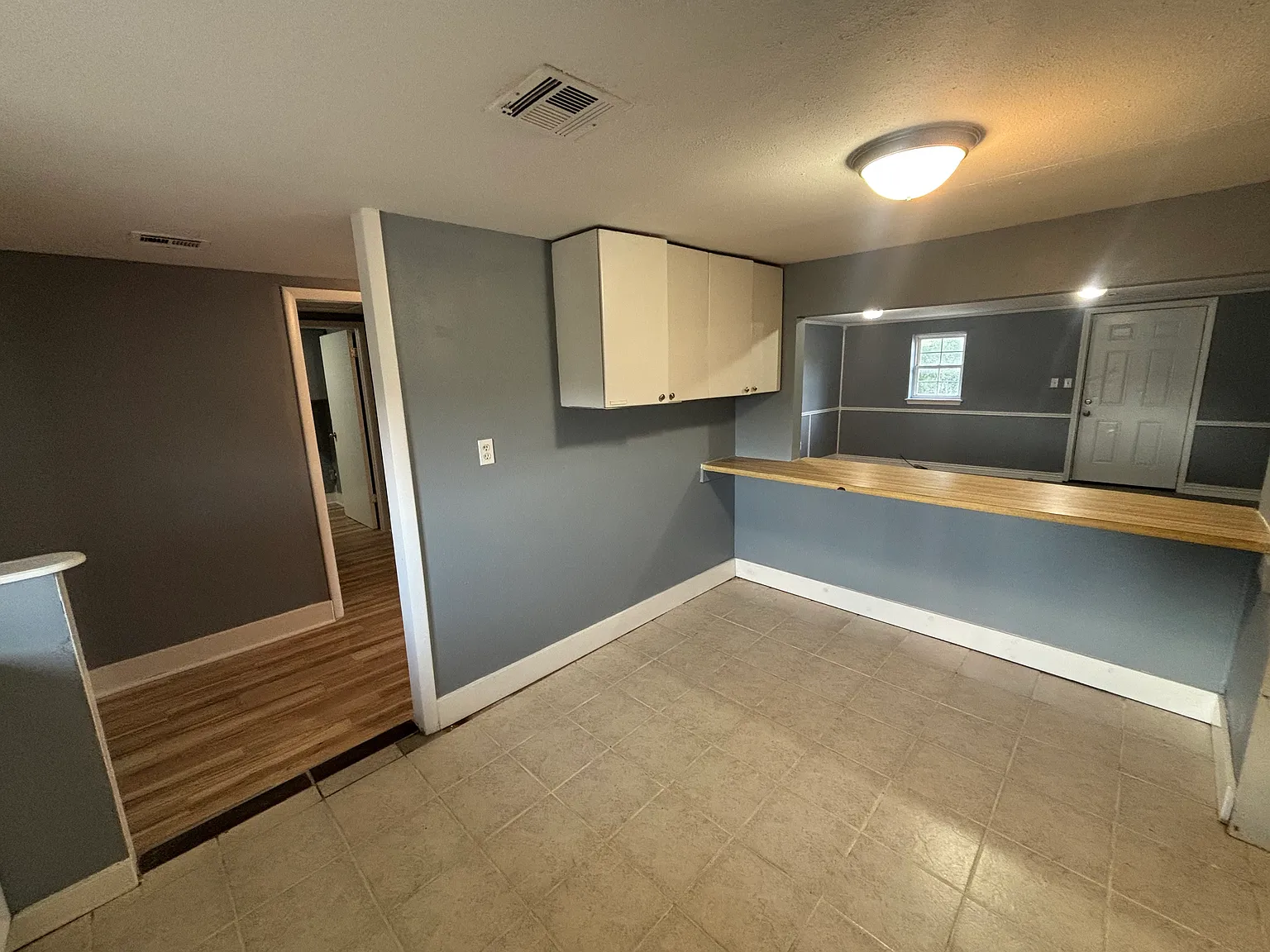 2 bed, 850 sqft, $1,050 — Photo 3