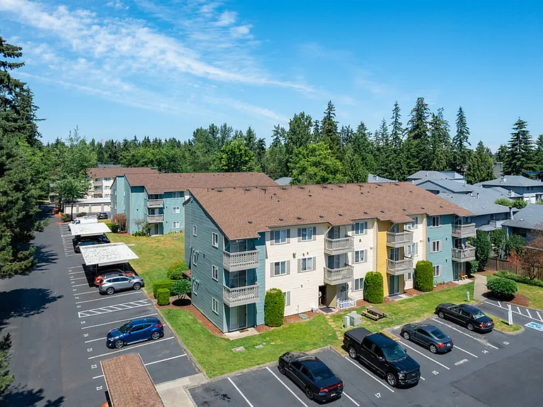 Arbor Woods Apartments — Photo 12