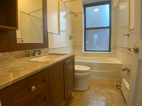5th image of 742 Saint Nicholas Ave APT 22