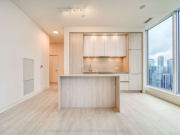 5th image of 15 Mercer St #4002