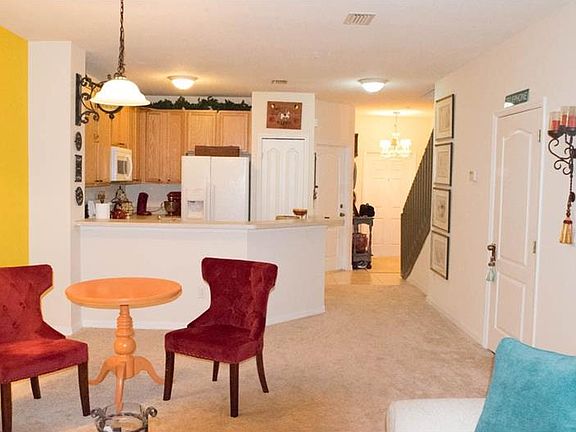 4th image of 13233 Daniels Landing Cir