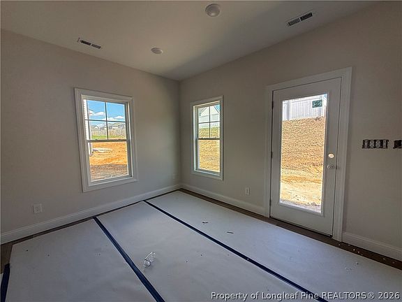 4th image of 241 Brickendon Ln