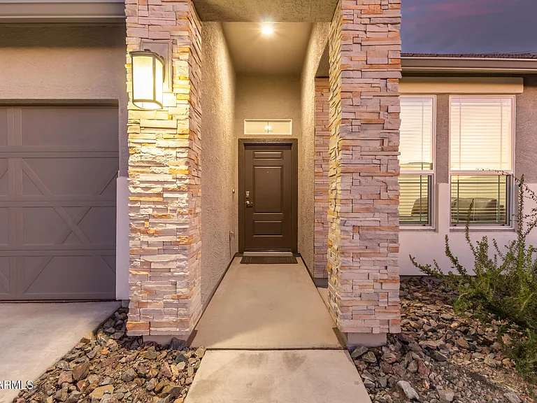 8835 S 166th Ave — Photo 16