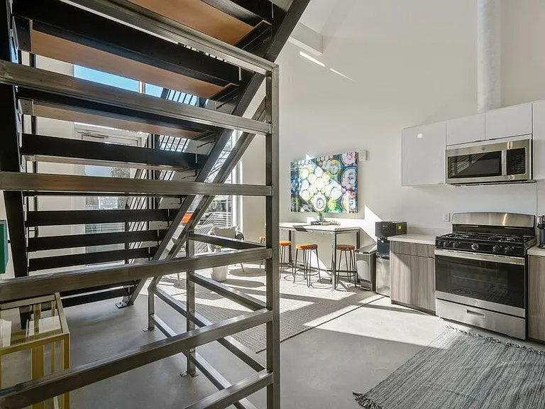 950 Lofts — Photo 83