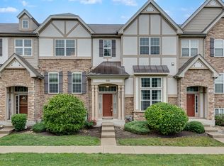 315 Saunders Cir, Carol Stream, IL 60188