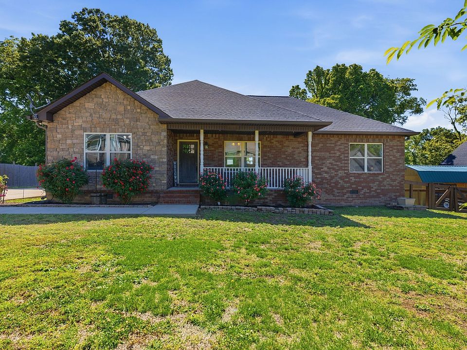 1st image of 100 Mockingbird Ln