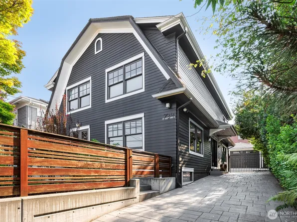 734 10th Avenue E, Seattle, WA 98102