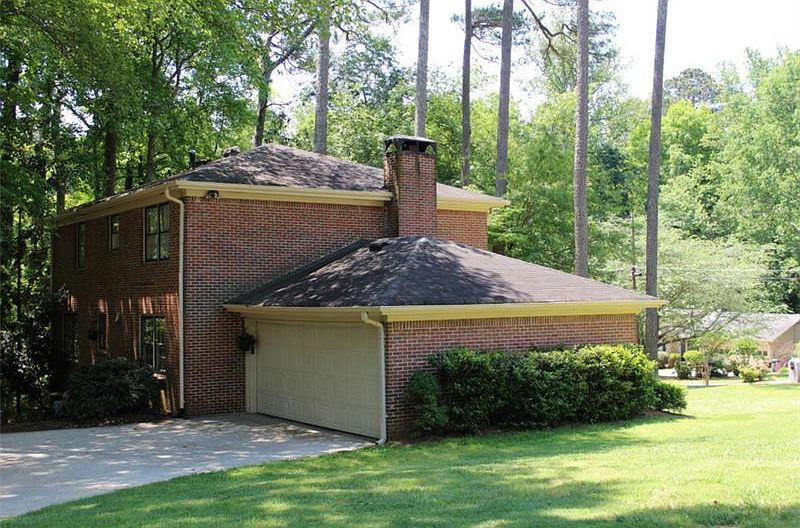 2nd image of 3606 Winbrooke Ln