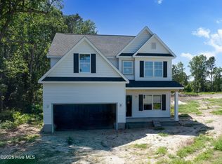 358 Hardison Rd, Holly Ridge, NC 28445