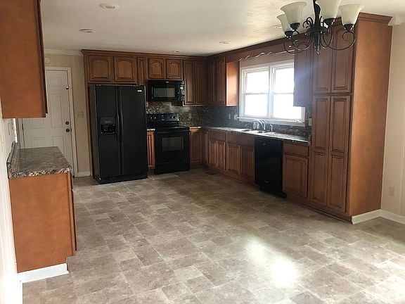 Kitchen (from dining room)